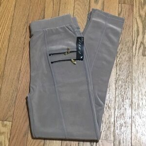 Mocha w/contrasting black & gold zippered pockets